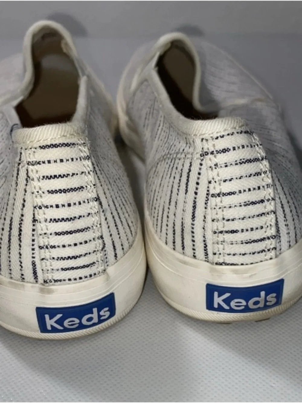 GOOD Womens Size 7.5 Keds Off White Canvas Striped Slip On Tennis Shoes